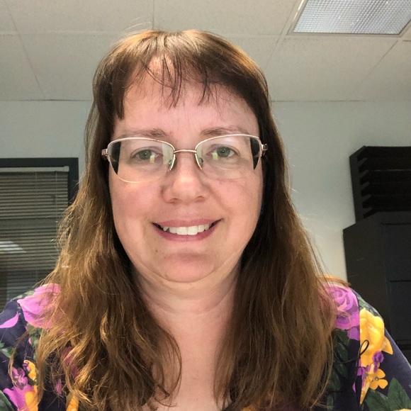 Meet your Posher, Staci - Picture 1 of 1